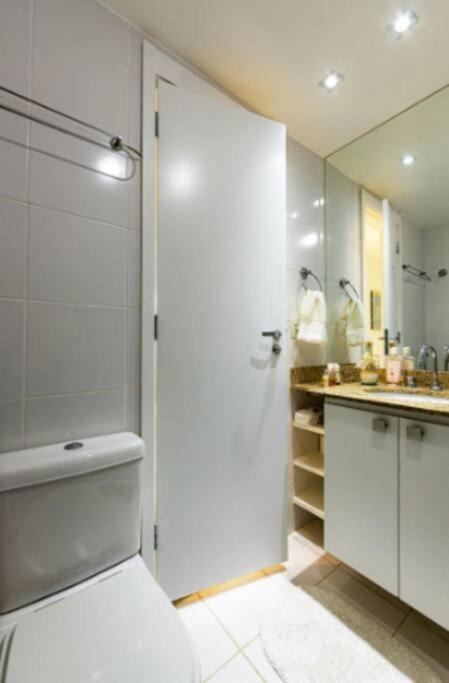 Apartamento Conforto E Estilo Na Barra Olimpica